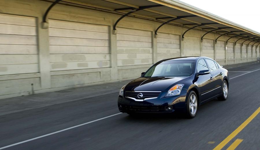  Nissan Altima V6 2007 года  (фото 14 из 37)